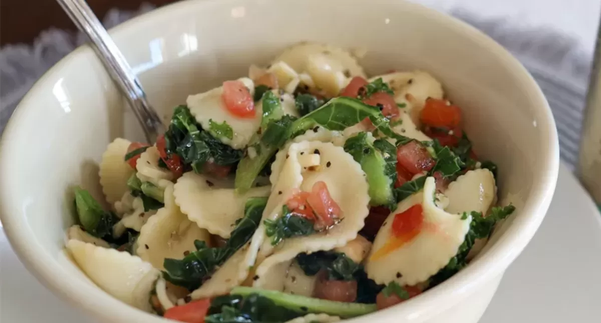 Pasta Salad with Kale and Tomatoes