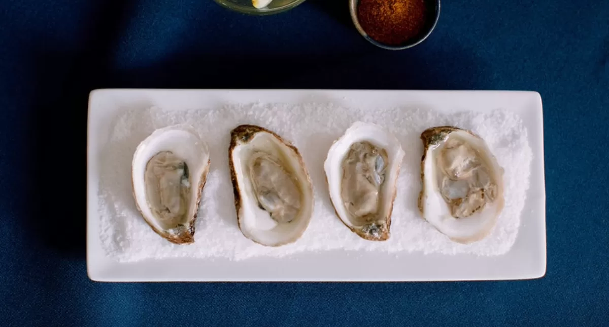 Simple Oyster Platter