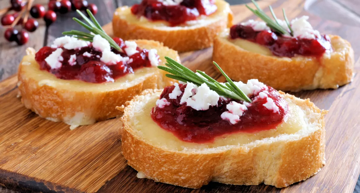 Brie and Cranberry Horseradish Crostini