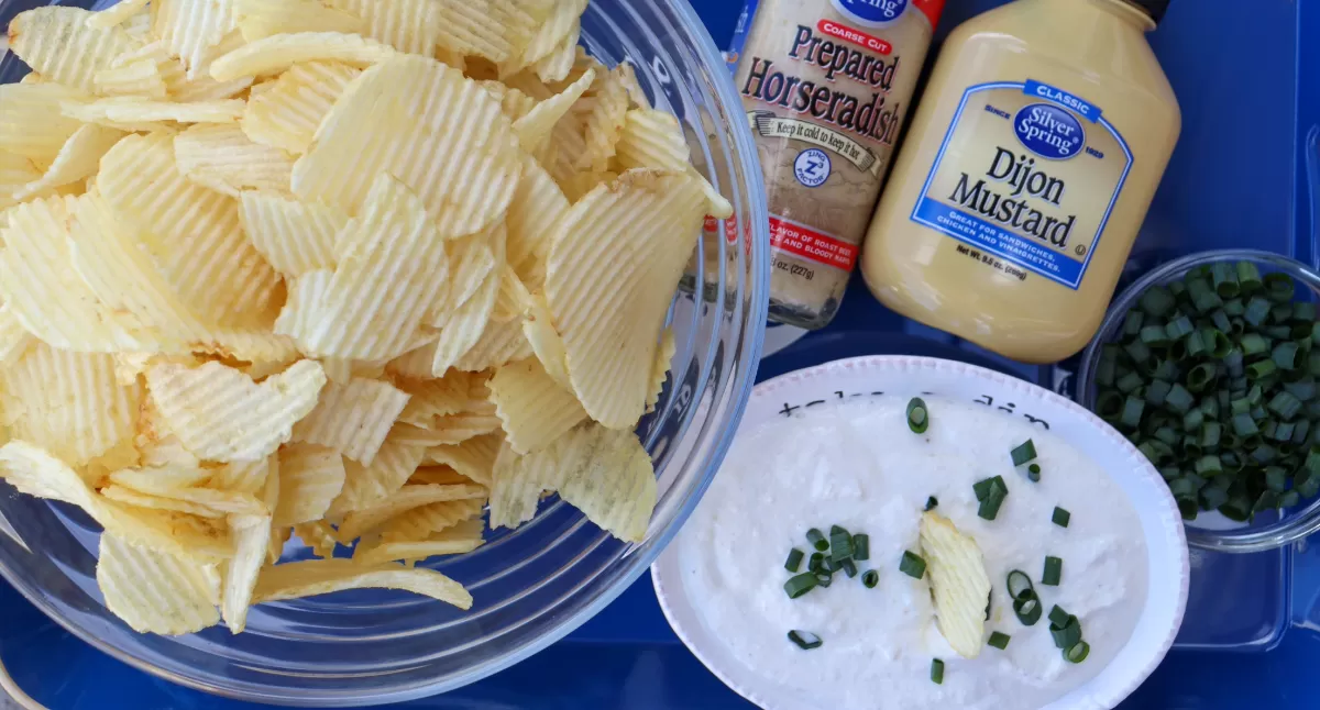 Horseradish Chive Dip